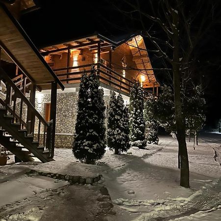 Valbona Relax Hotel ภายนอก รูปภาพ