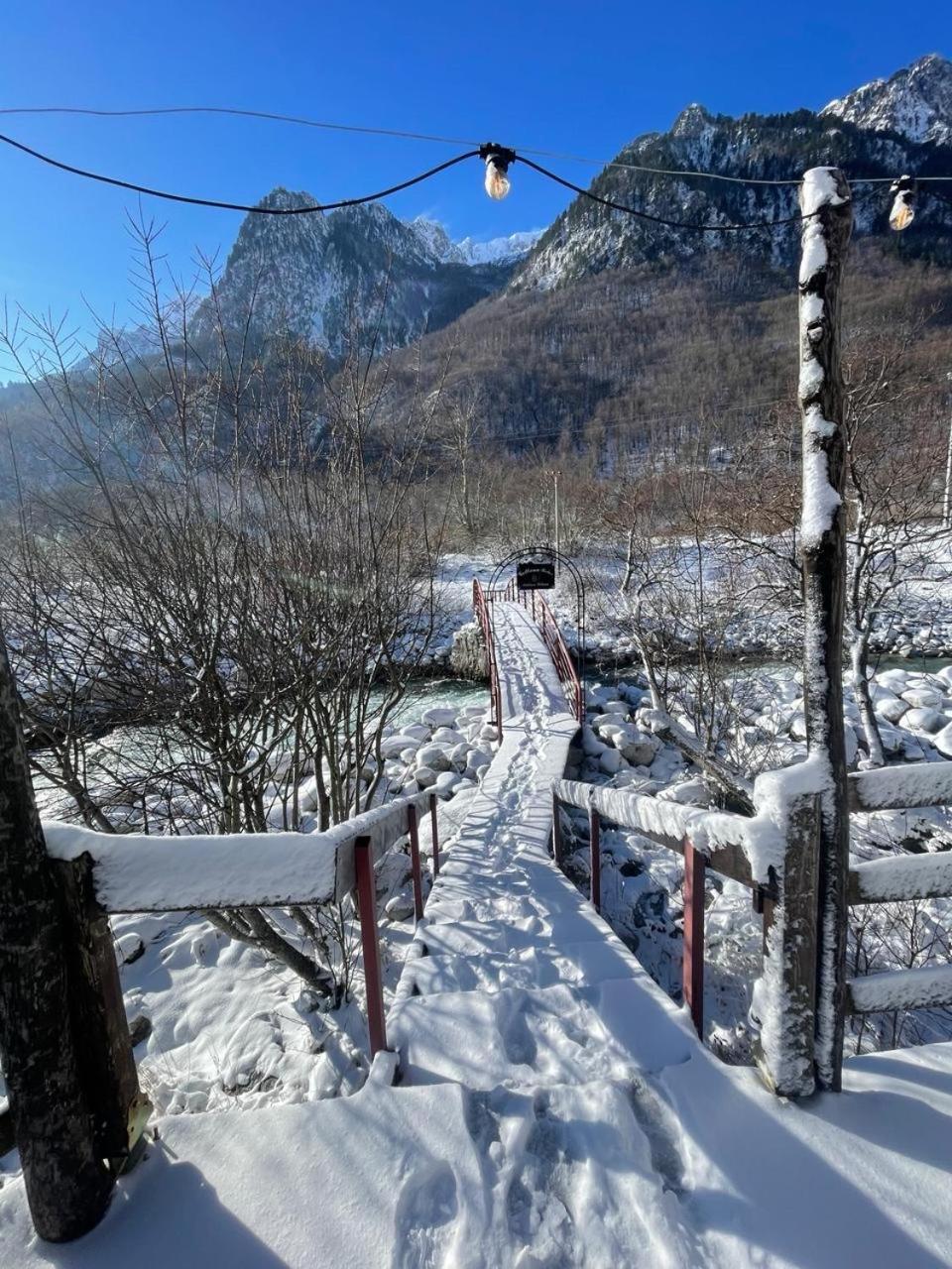 Valbona Relax Hotel ภายนอก รูปภาพ