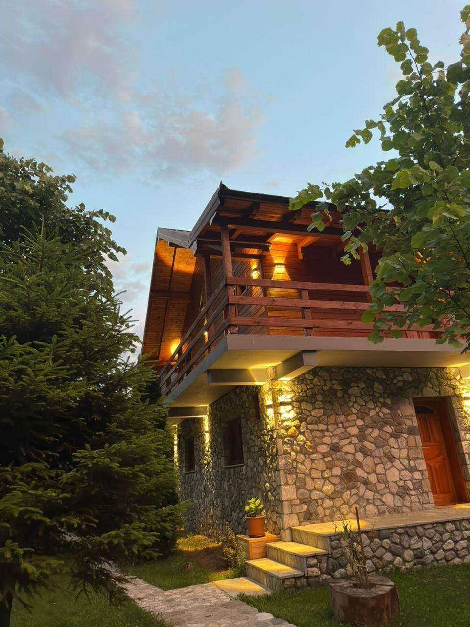 Valbona Relax Hotel ภายนอก รูปภาพ