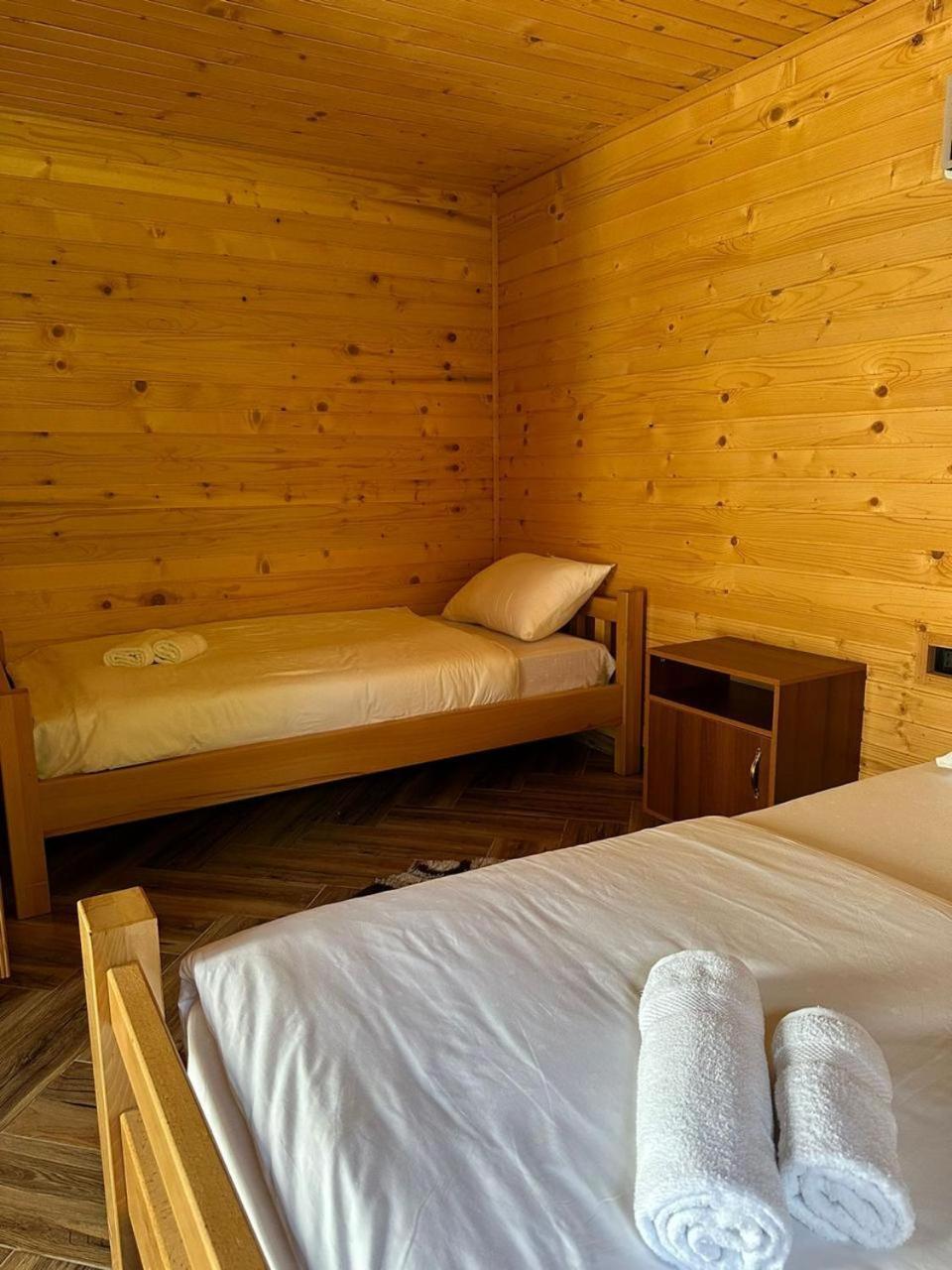 Valbona Relax Hotel ภายนอก รูปภาพ