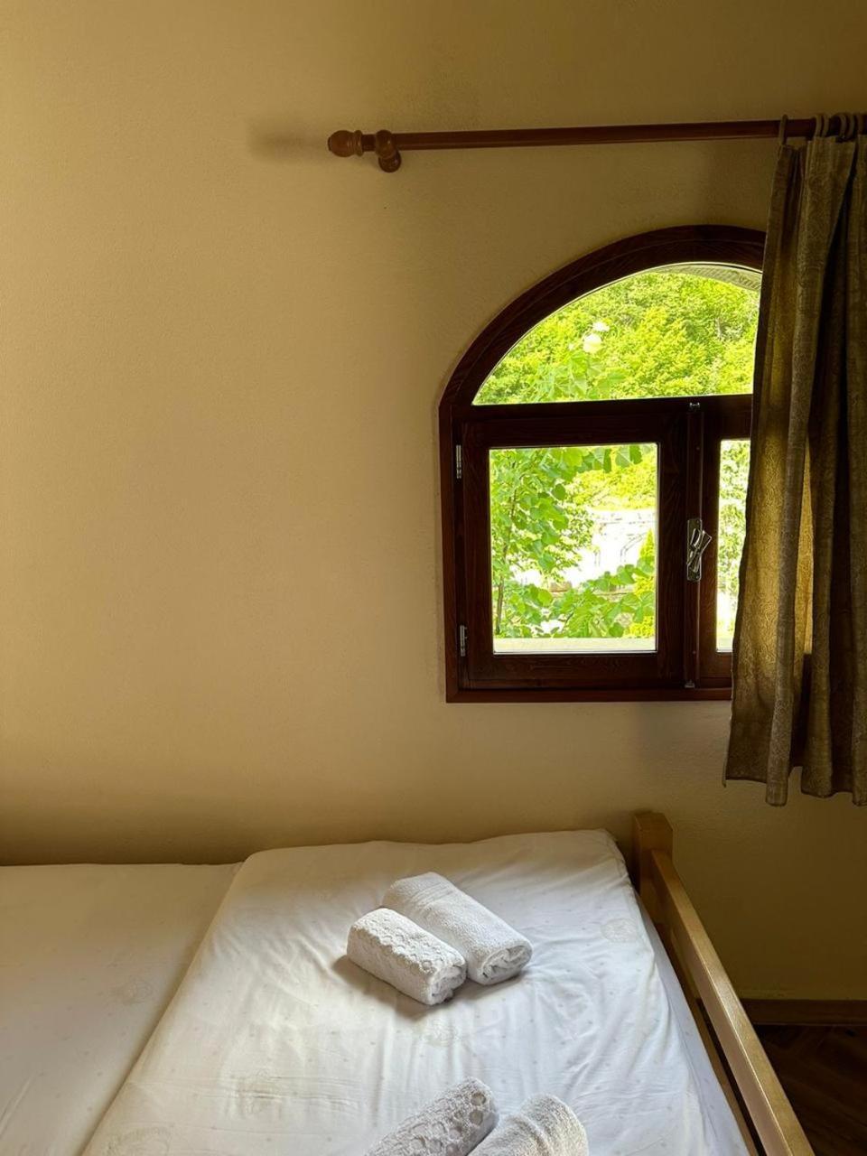 Valbona Relax Hotel ภายนอก รูปภาพ